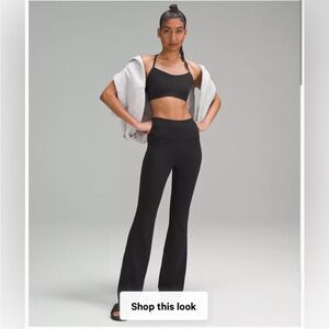 Lululemon Groove Super High Waisted Nulu Fabric Black Women's Pants - Size 6